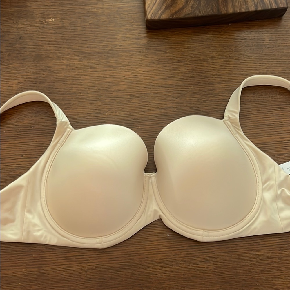 SOMA - NWT- Elegant Cream Bra